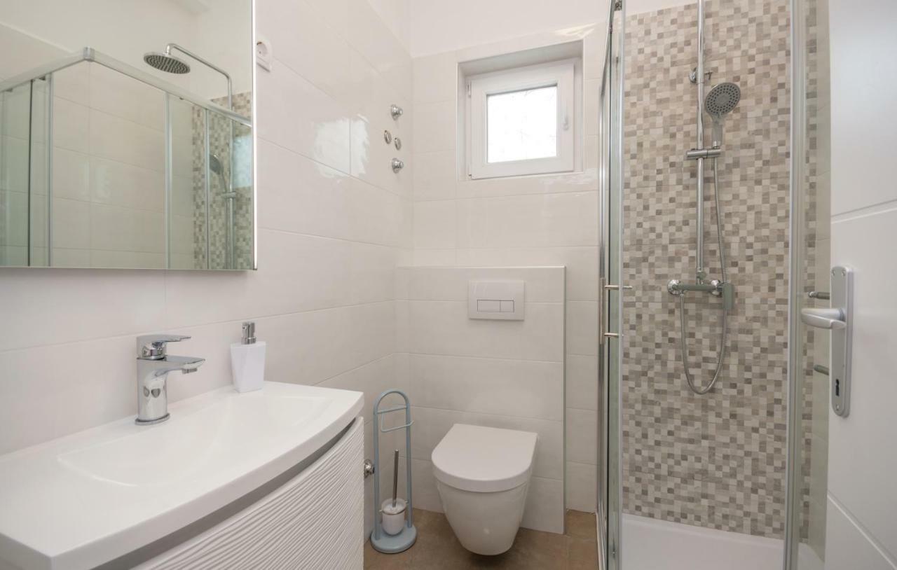 Apartments Kekel Biograd Na Moru Ngoại thất bức ảnh